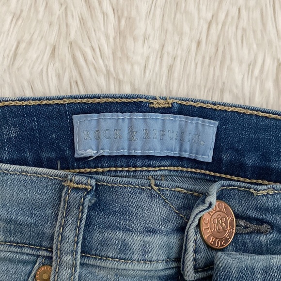 Rock and republic never worn - Picture 3 of 4